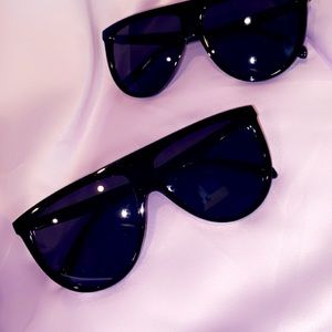 Flat top oversized sunglasses